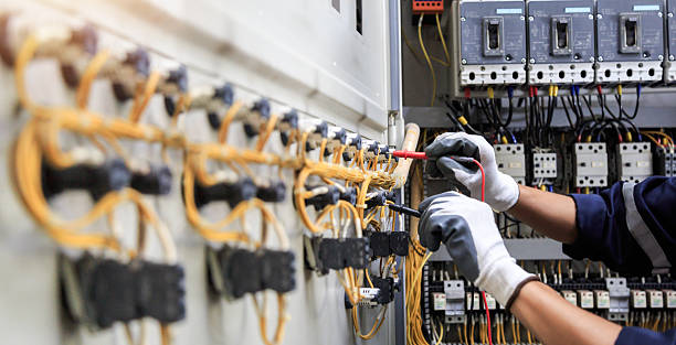 Professional Electrician technician working in Rossford, OH
